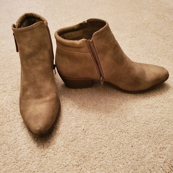 Tan Ankle Boots - Picture 2 of 4